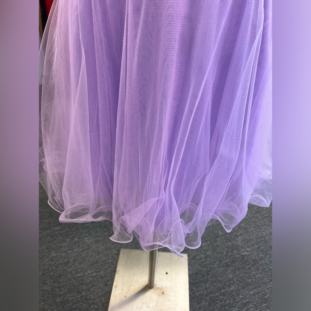 Dress - Picture 4 of 4